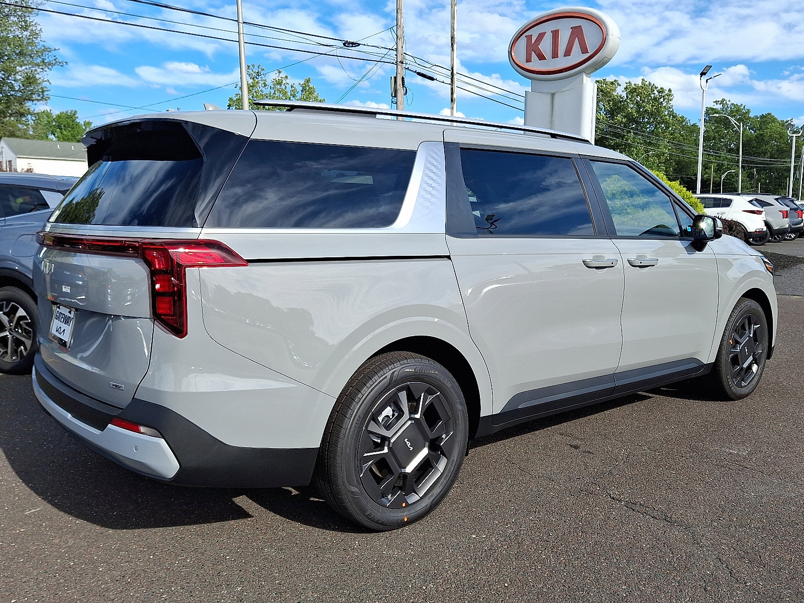 New 2026 Kia Carnival EX image 4
