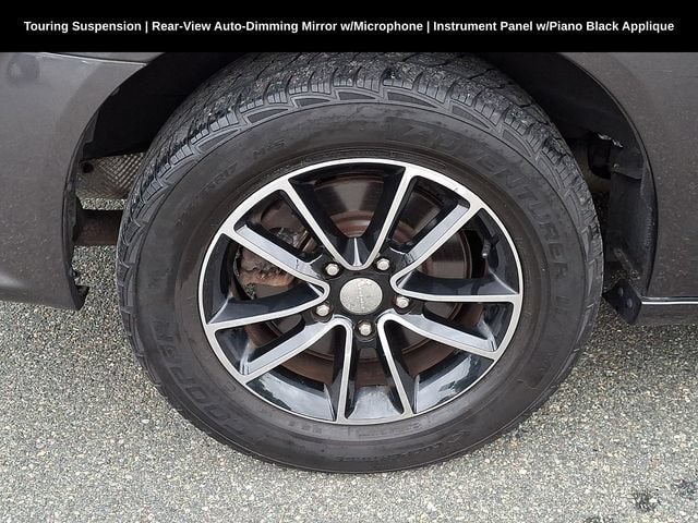 Used 2016 Dodge Grand Caravan SE FWD image 13
