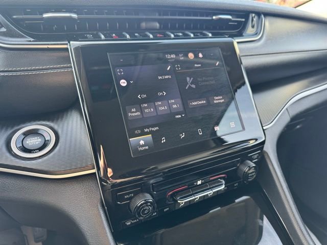 Certified 2023 Jeep Grand Cherokee Laredo image 18