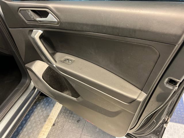 Certified 2020 Volkswagen Tiguan SE FWD image 11