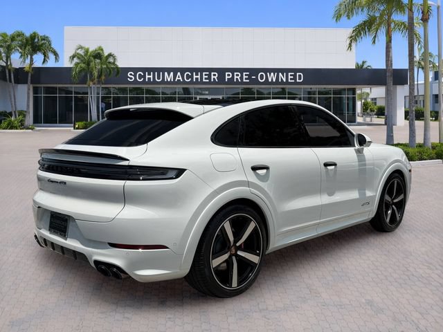 Used 2026 Porsche Cayenne GTS AWD/4WD image 7