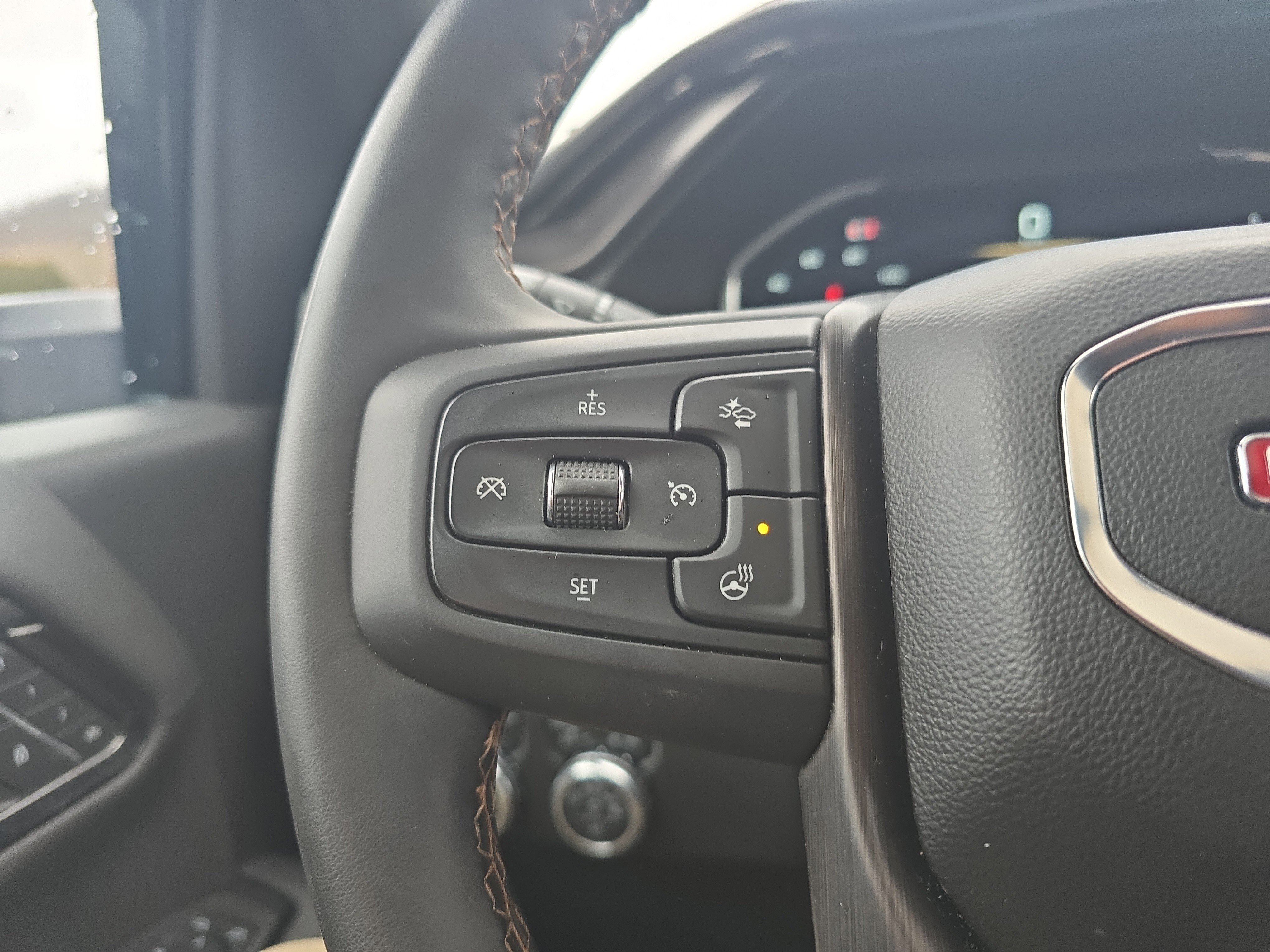 Used 2025 GMC Sierra 2500 AT4 w/ AT4 Premium Plus Package image 22