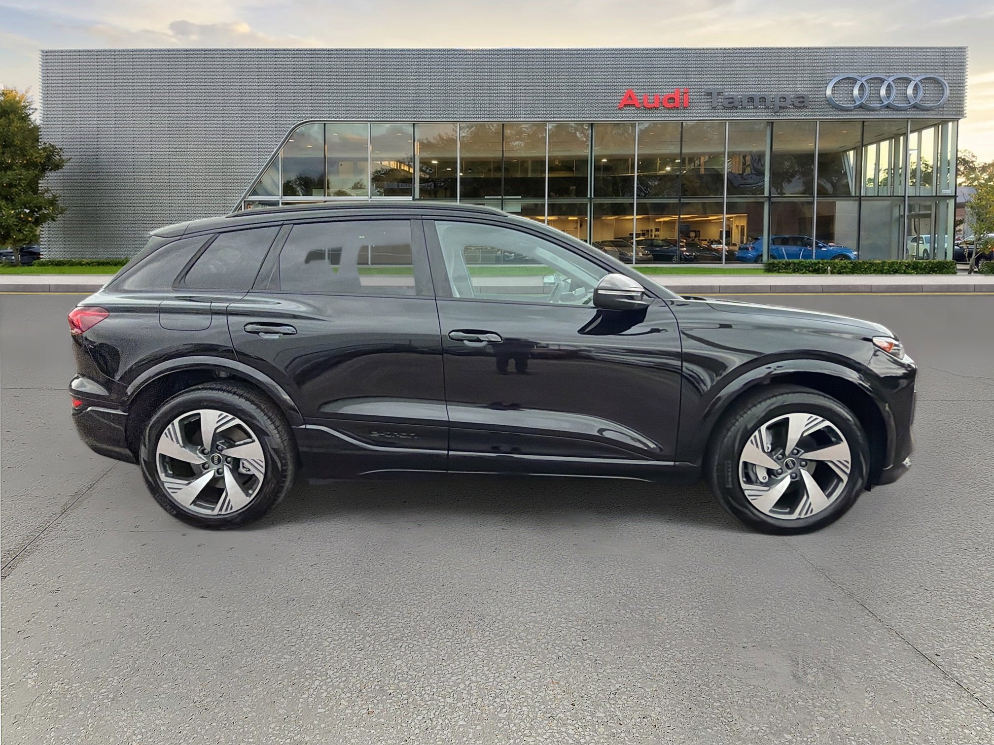 New 2025 Audi Q6 e-tron Premium Plus image 2