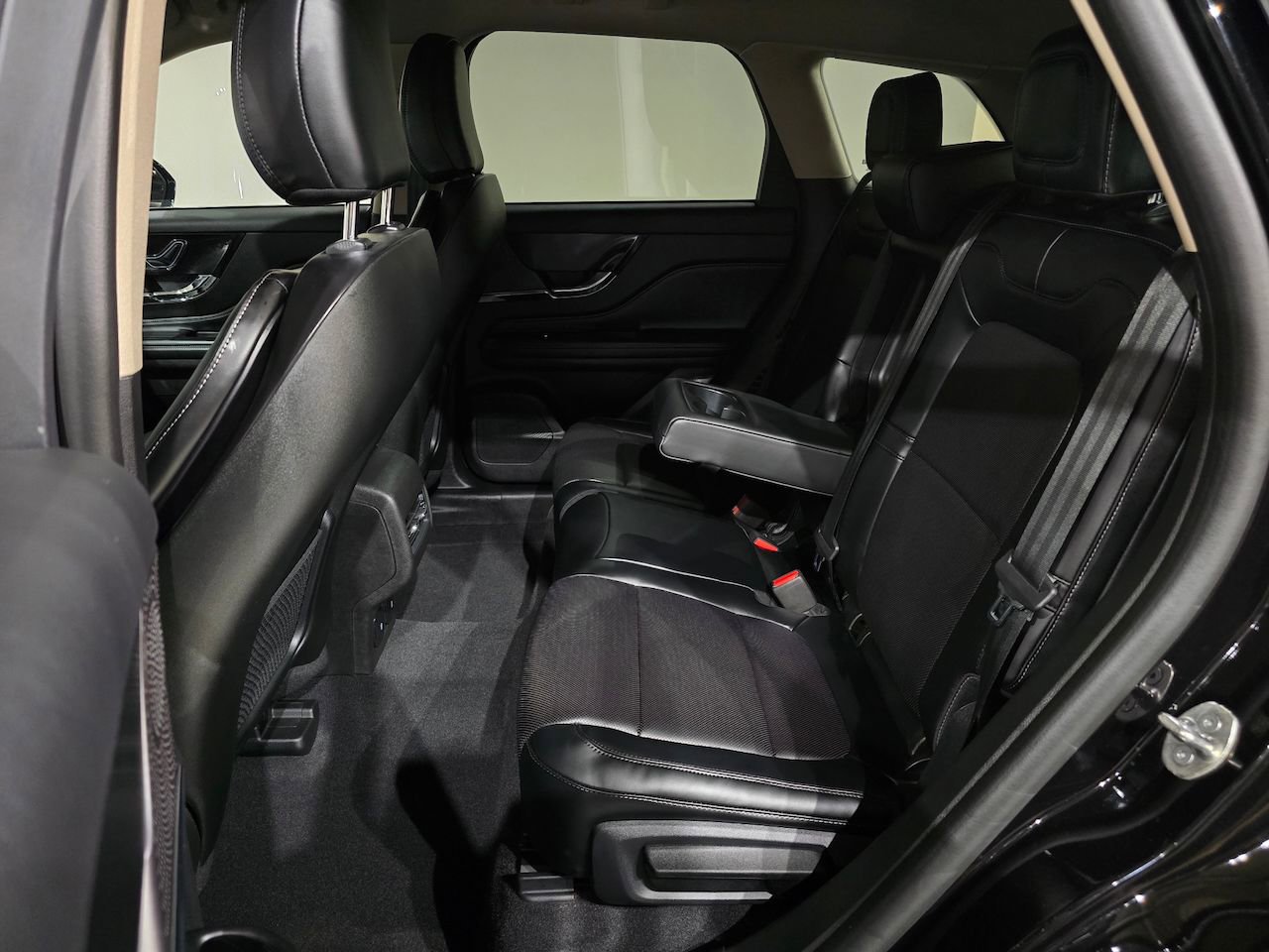 New 2026 Lincoln Corsair Premiere image 33