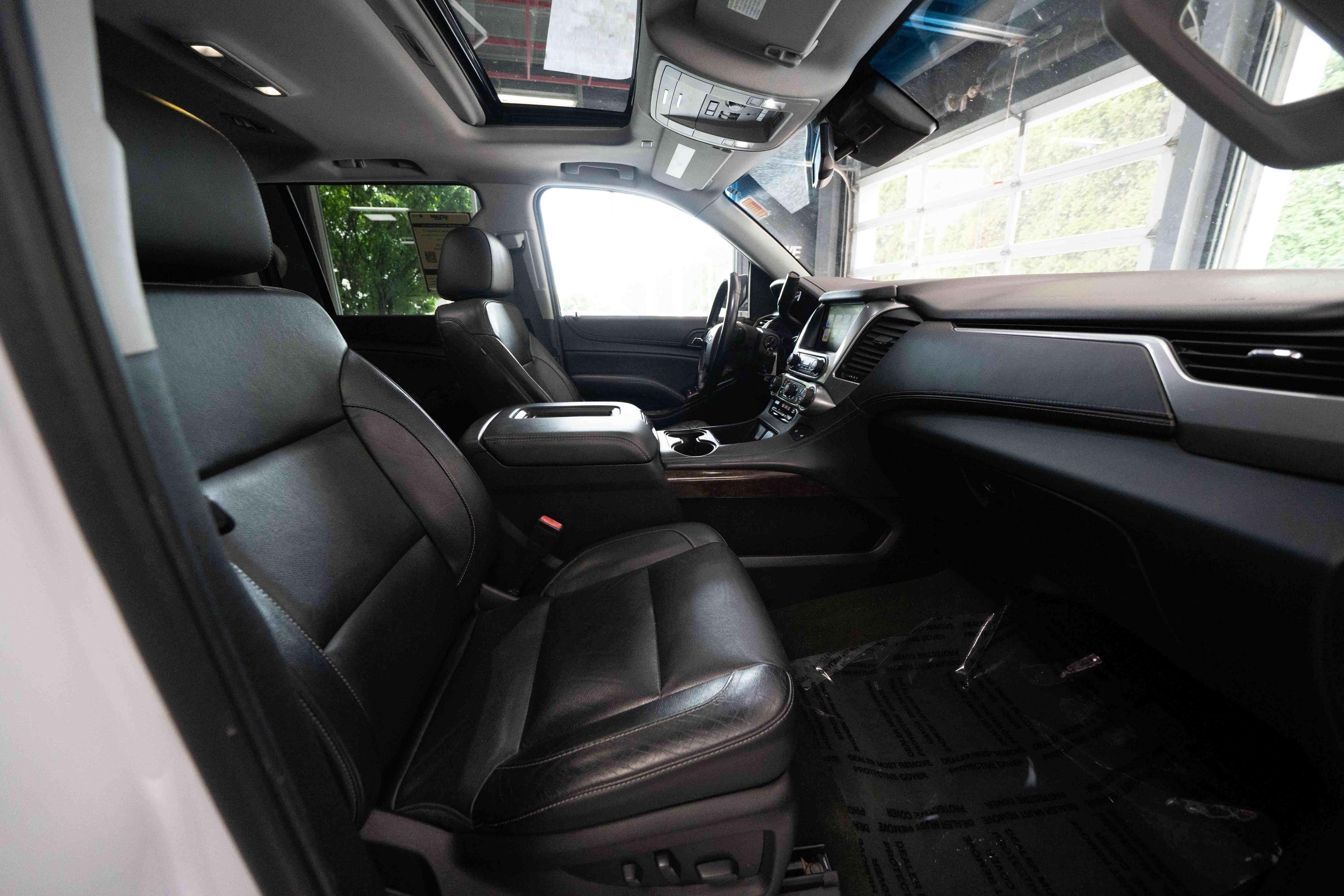 Used 2018 Chevrolet Suburban LT AWD/4WD image 27