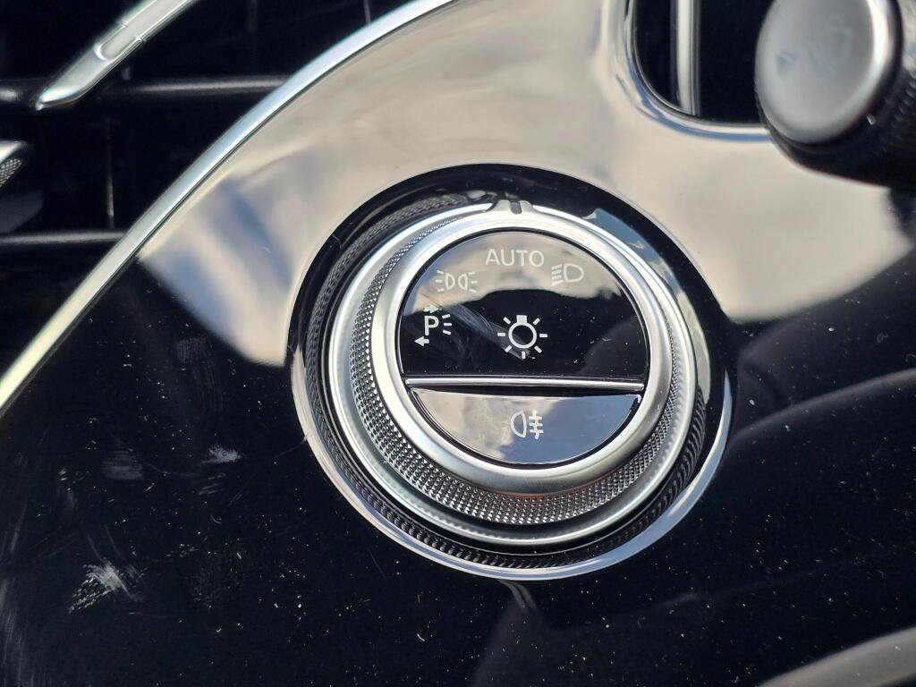 New 2026 Mercedes-Benz E 53 AMG e 4MATIC Sedan image 37