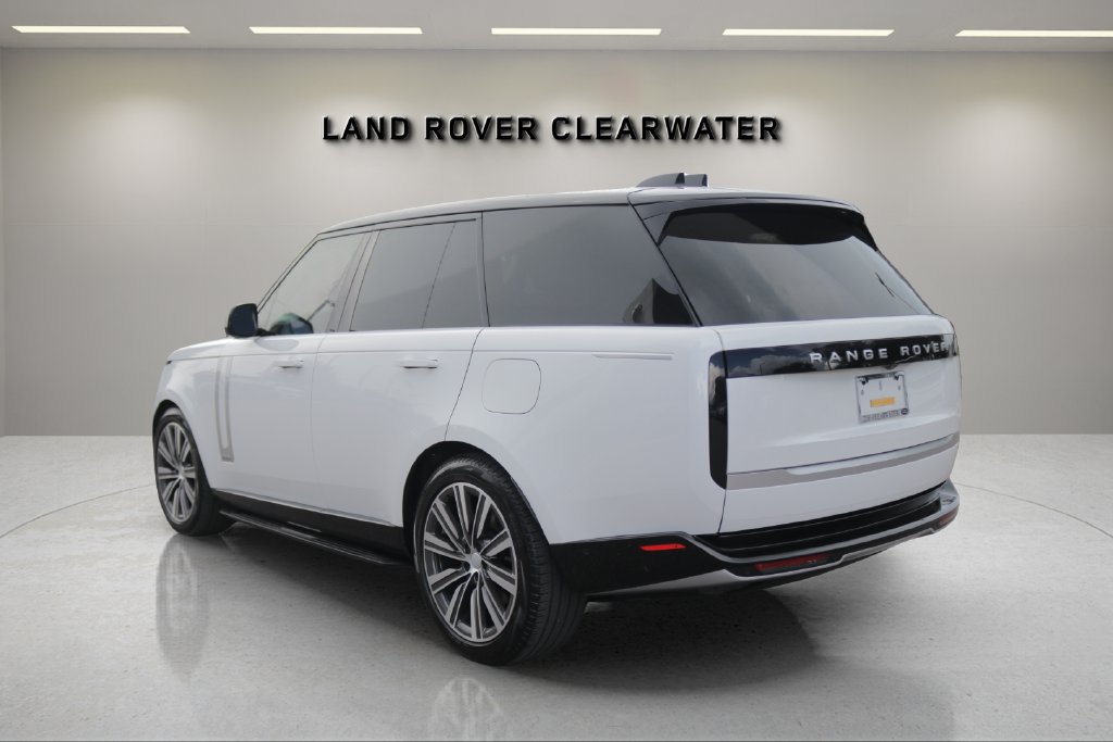 Used 2024 Land Rover Range Rover Autobiography AWD/4WD image 3