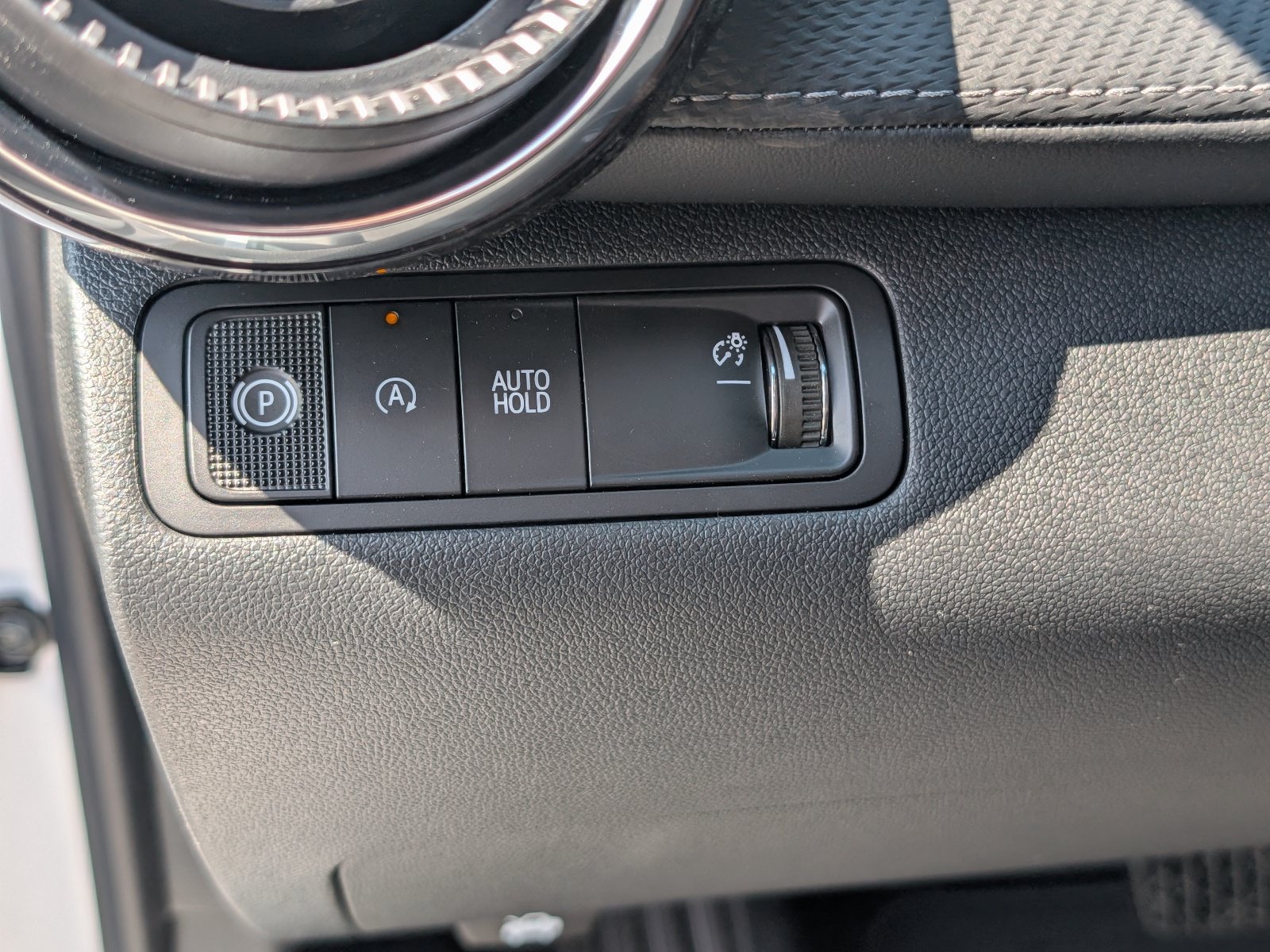 New 2027 Chevrolet Equinox LT w/ Convenience Package II FWD image 16