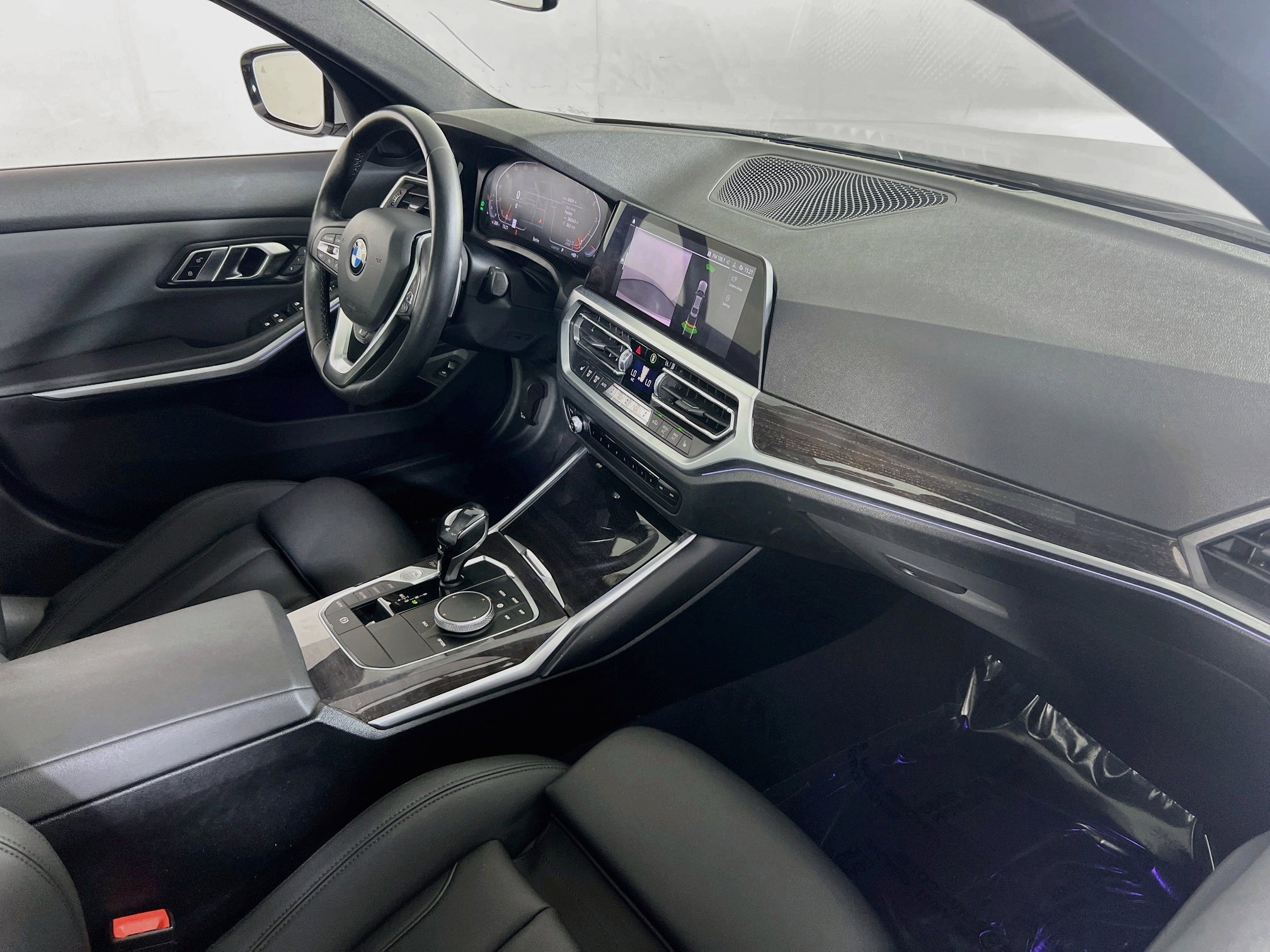 Used 2019 BMW 330i xDrive Sedan w/ Premium Package image 28