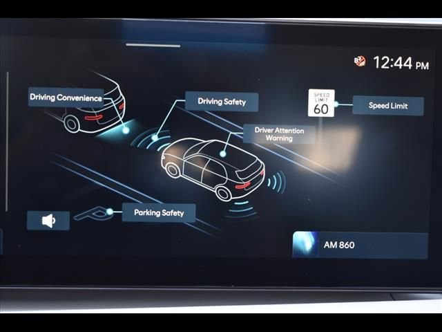 Certified 2025 Hyundai Tucson SE FWD image 9