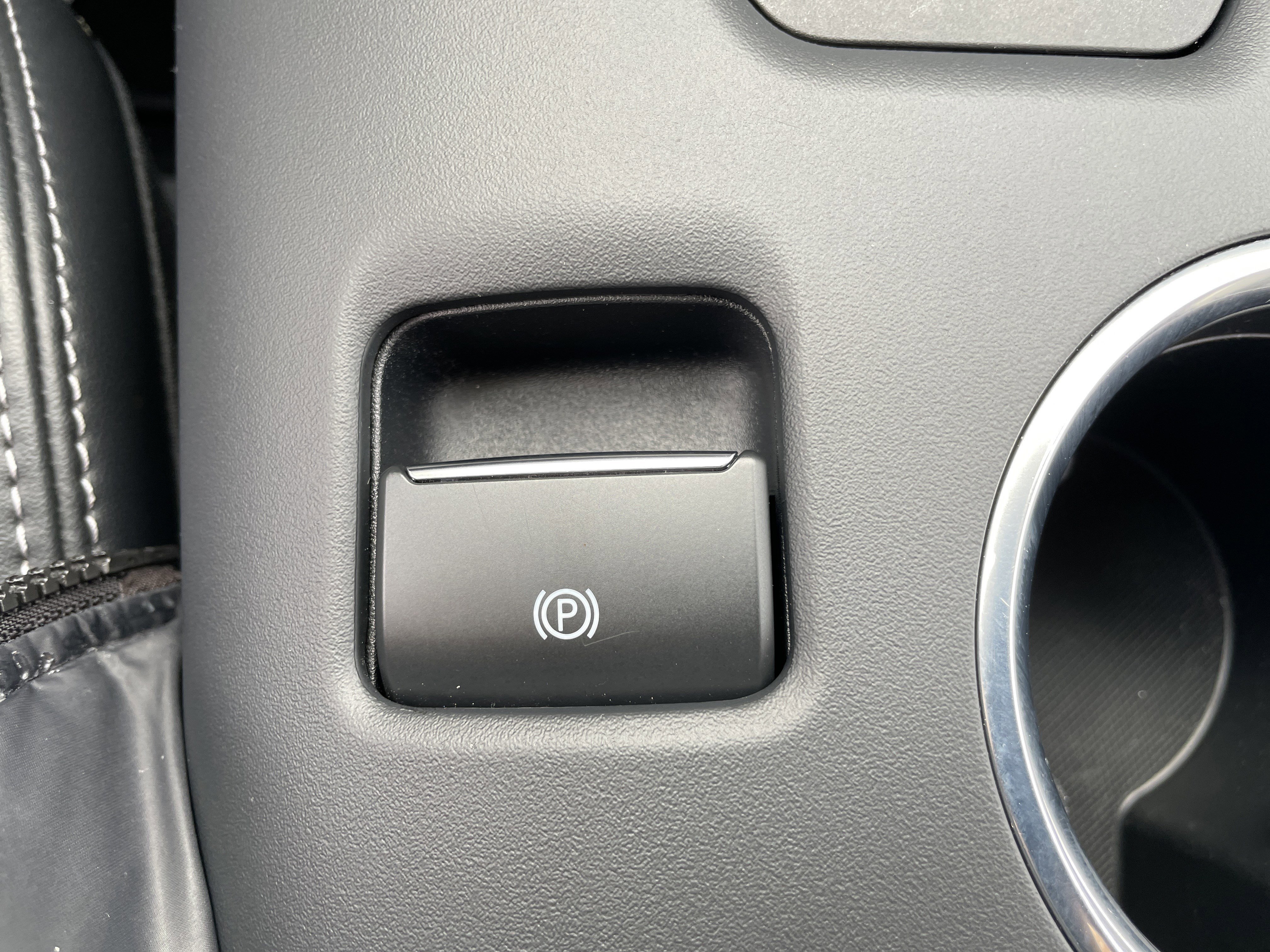 Used 2025 Ford Mustang Premium image 33