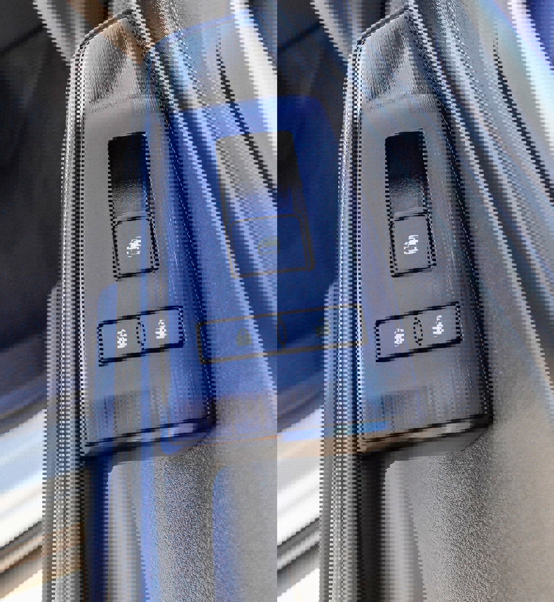 Used 2025 Nissan Rogue SV image 26