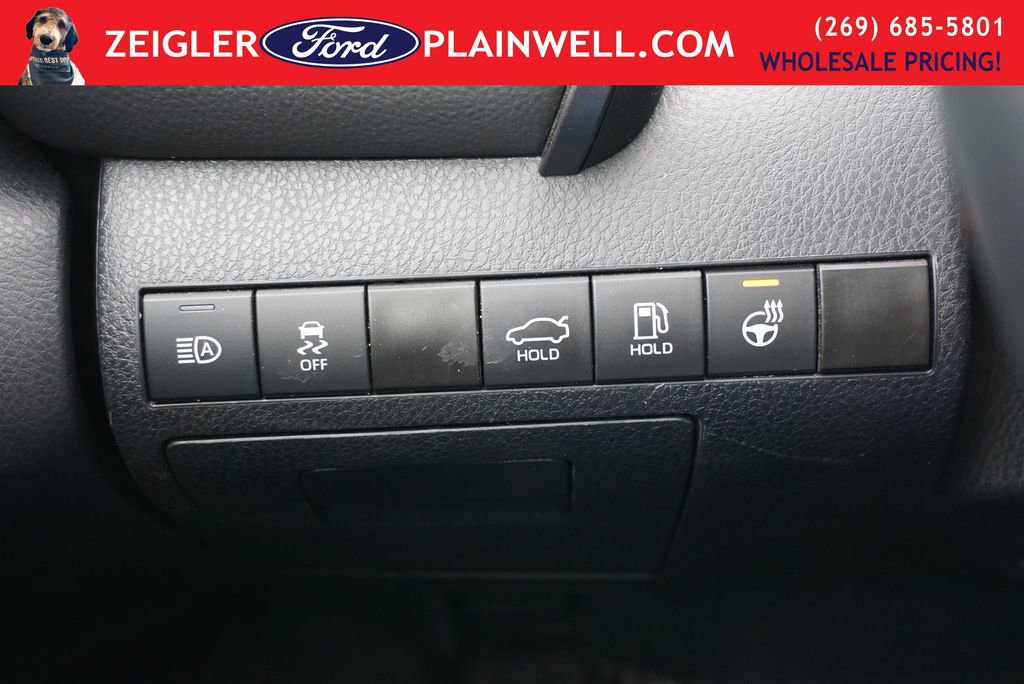 Used 2024 Toyota Camry SE image 27