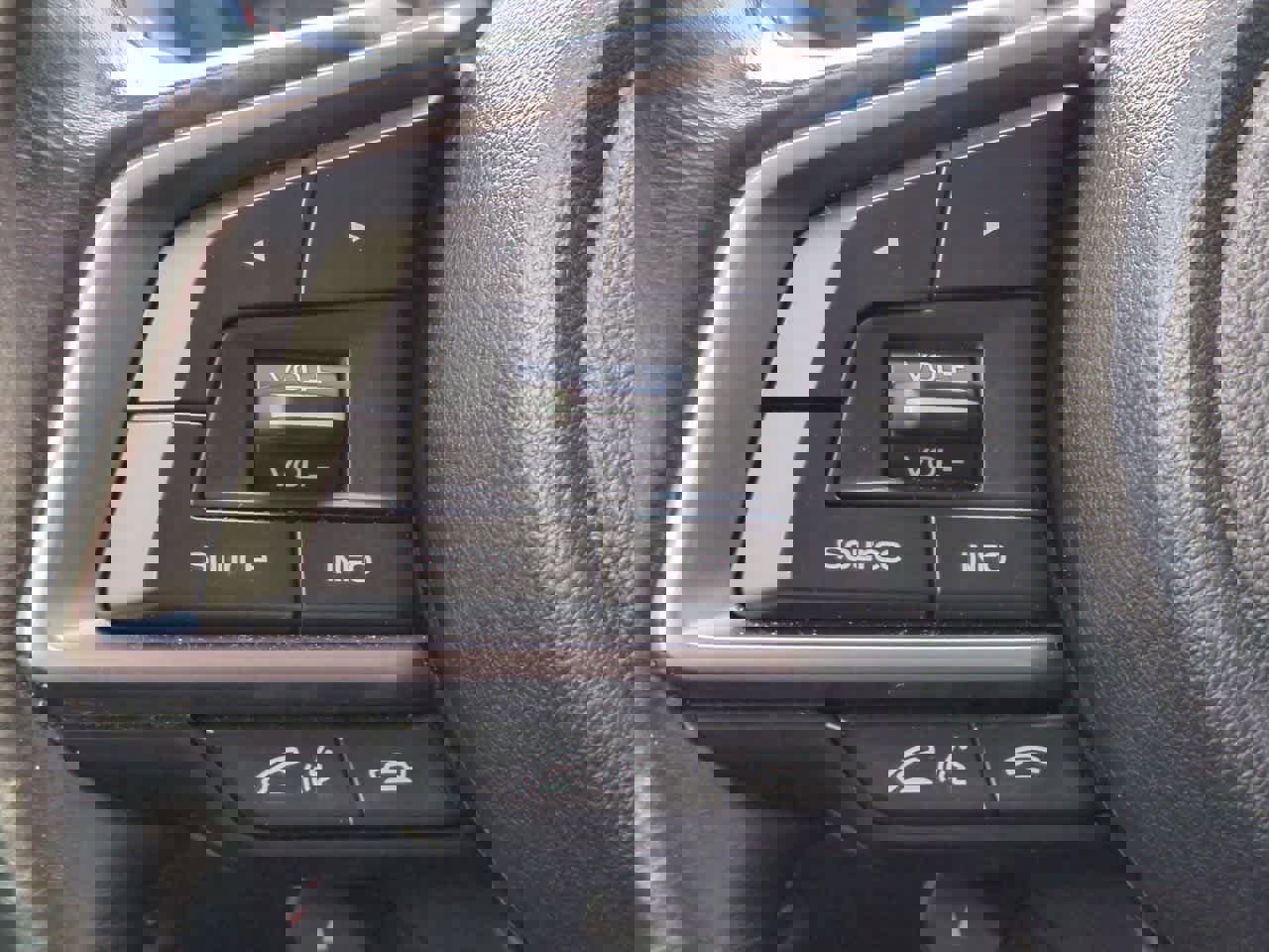 Used 2021 Subaru Crosstrek 2.0i Premium w/ Moonroof Package image 23