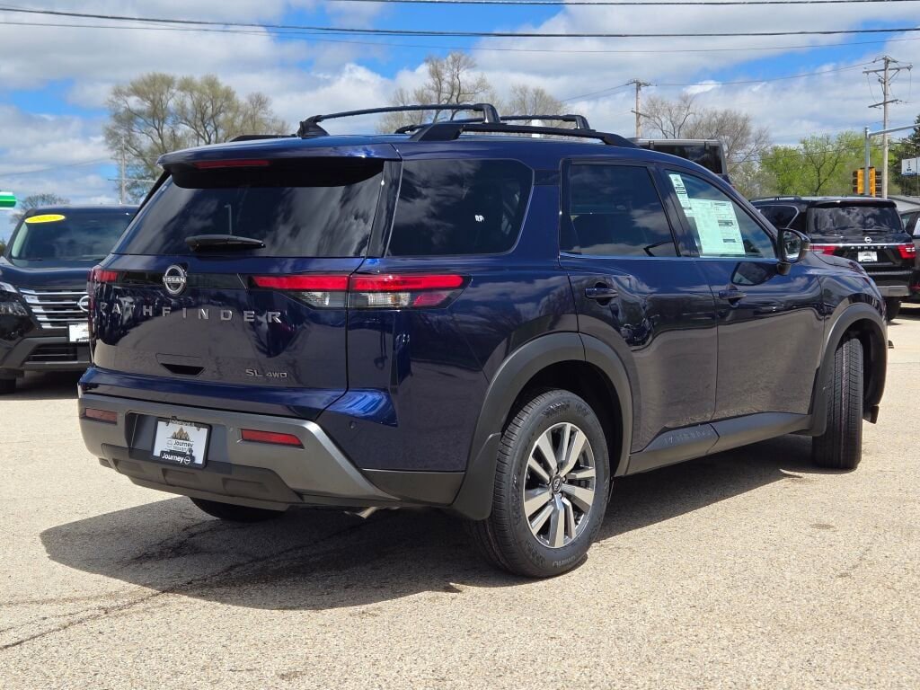 New 2026 Nissan Pathfinder SL w/ Cargo Package AWD/4WD image 10