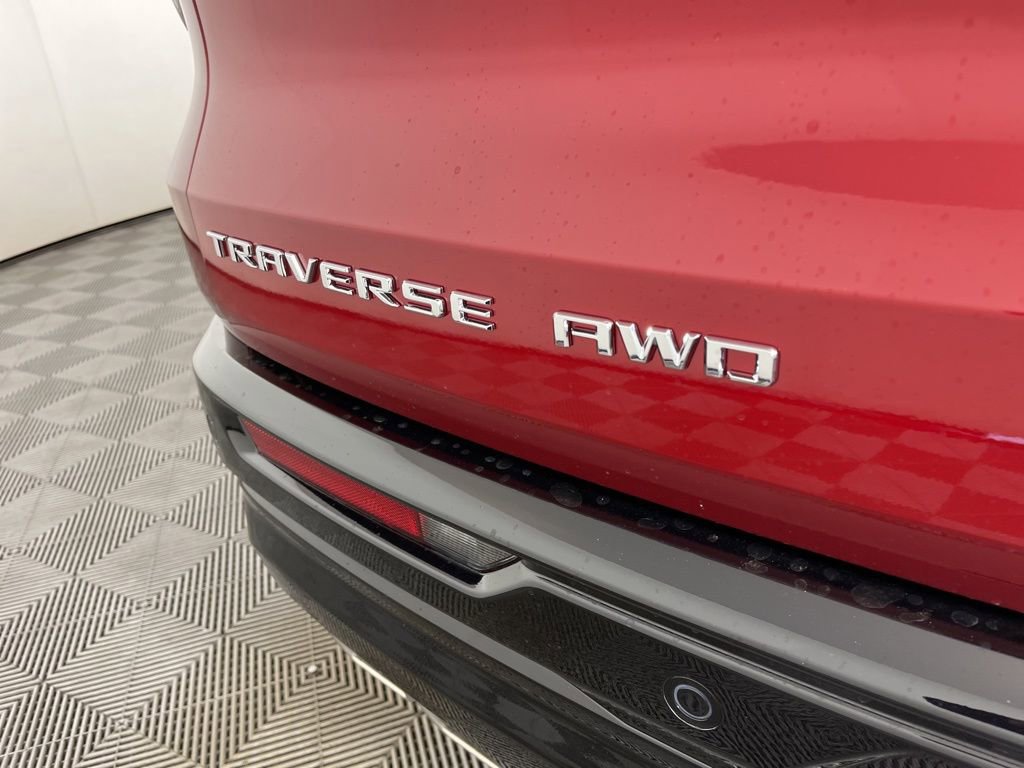 New 2026 Chevrolet Traverse High Country image 3
