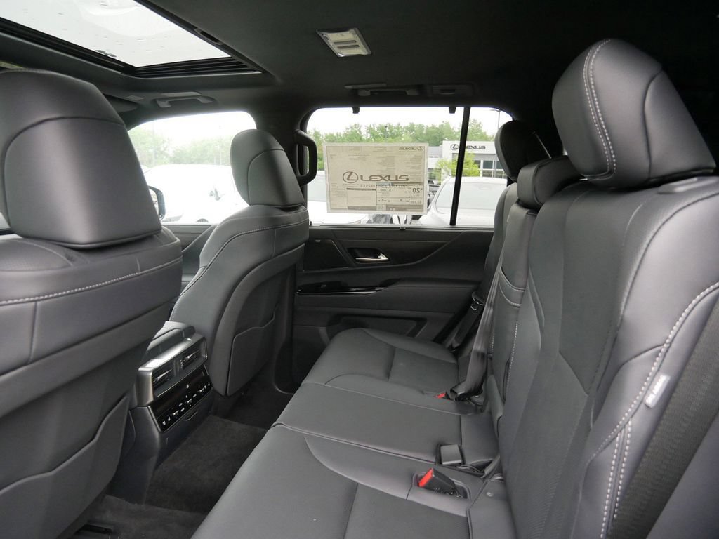 New 2026 Lexus LX 700h Luxury AWD/4WD image 11