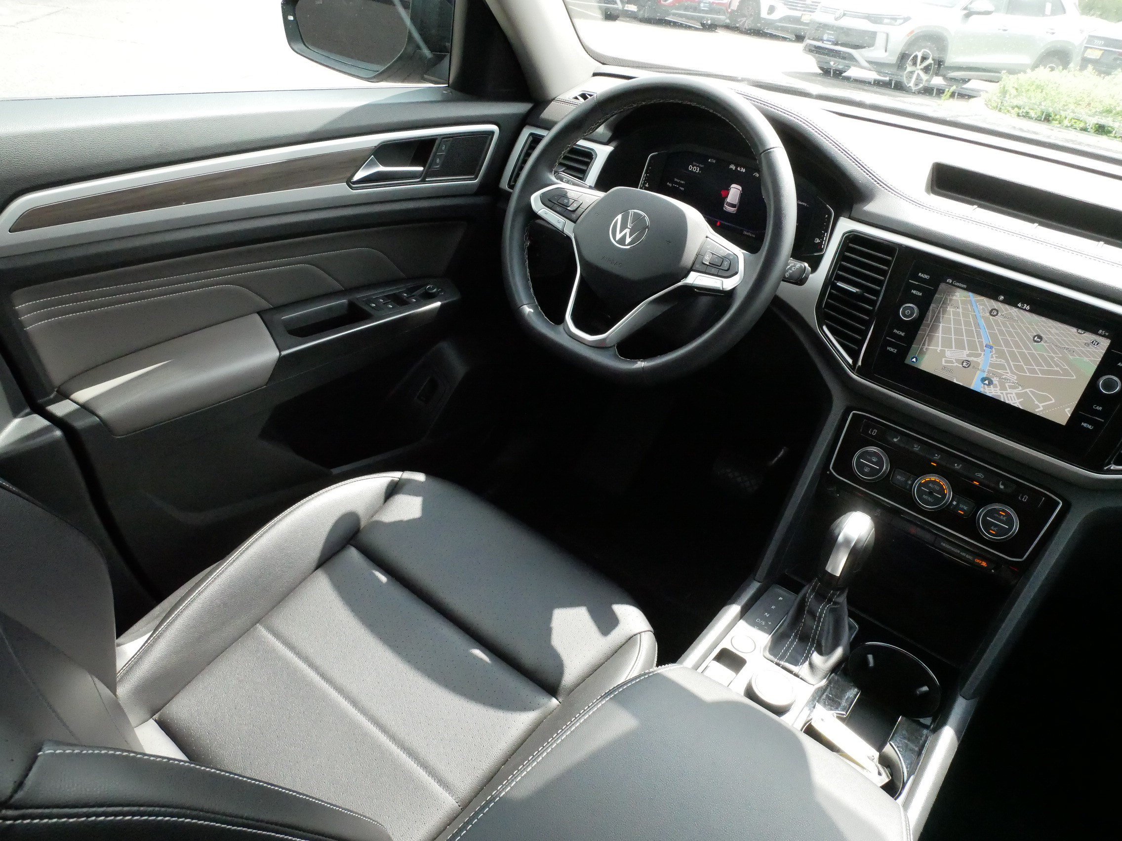 Certified 2023 Volkswagen Atlas SEL AWD/4WD image 9