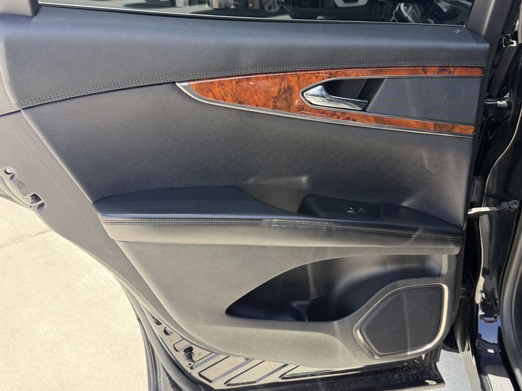 Used 2018 Lincoln MKX Reserve FWD image 20