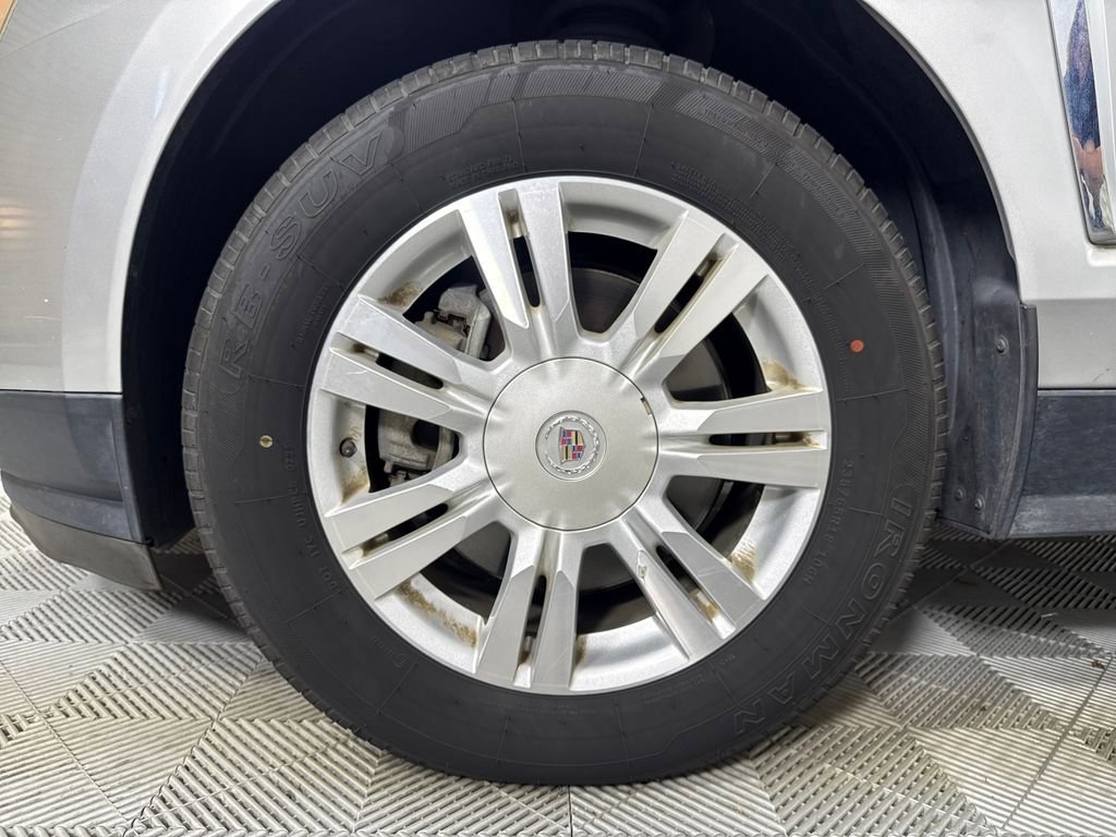 Used 2016 Cadillac SRX Luxury w/ Driver Awareness Package FWD image 21