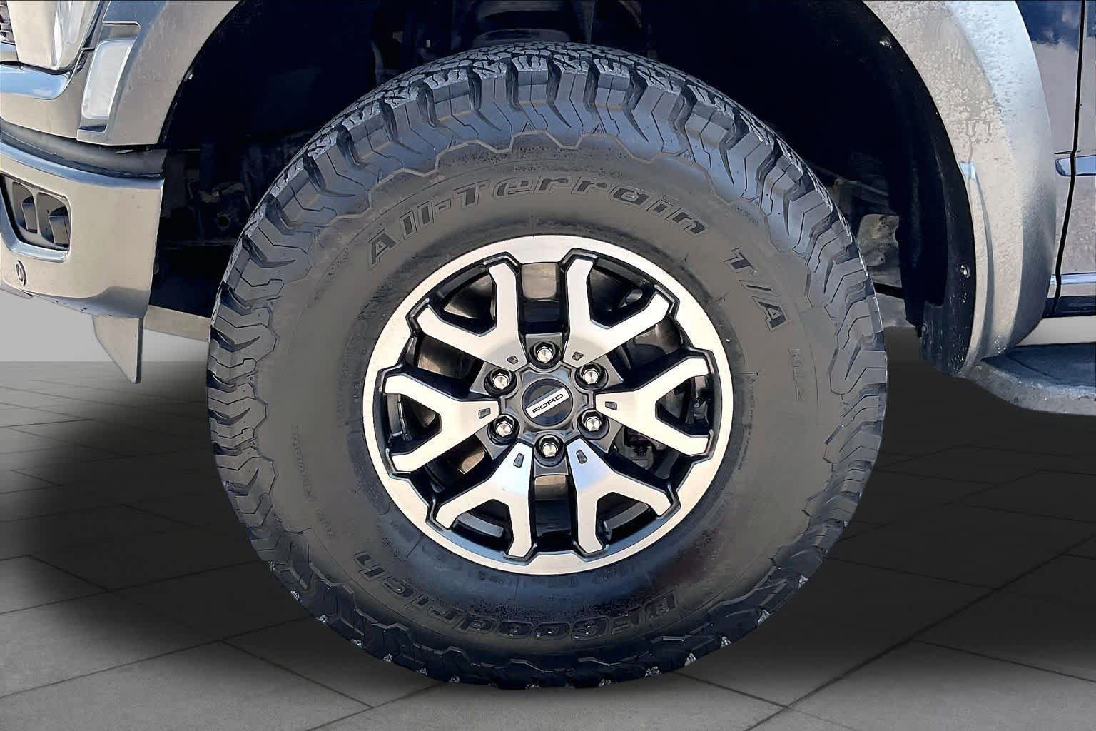 Used 2022 Ford F150 Raptor w/ Equipment Group 801A High AWD/4WD image 11