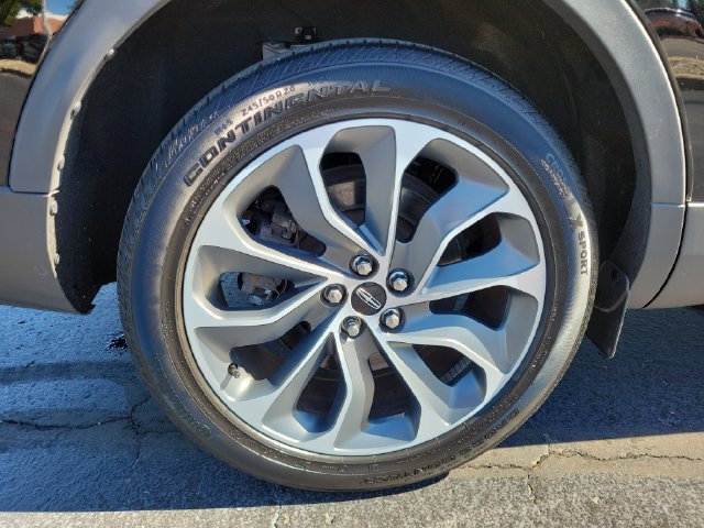 Used 2023 Lincoln Nautilus Reserve AWD/4WD image 31