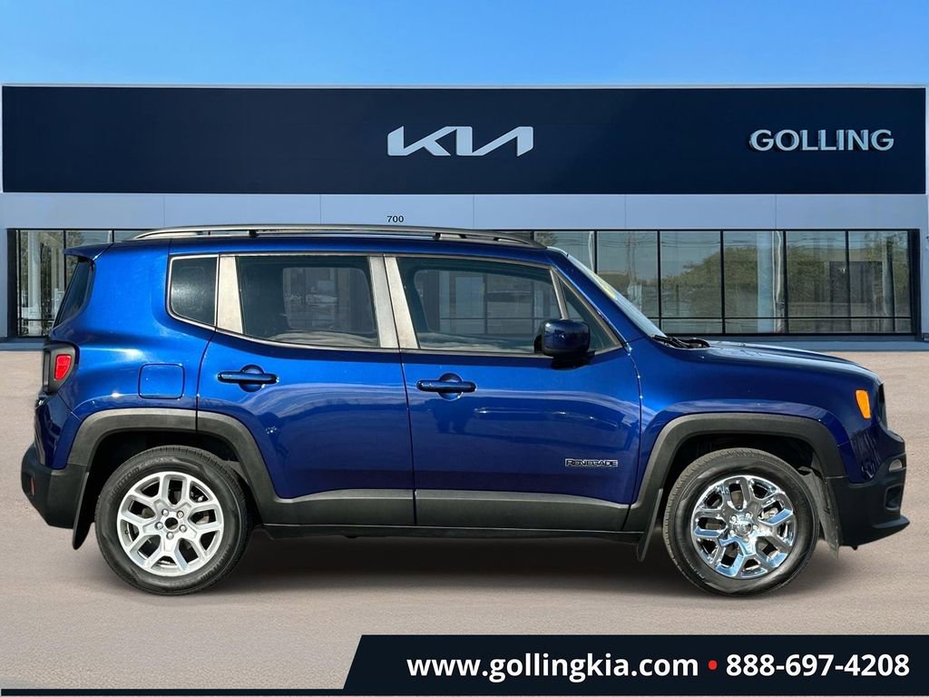 Used 2018 Jeep Renegade Latitude image 2
