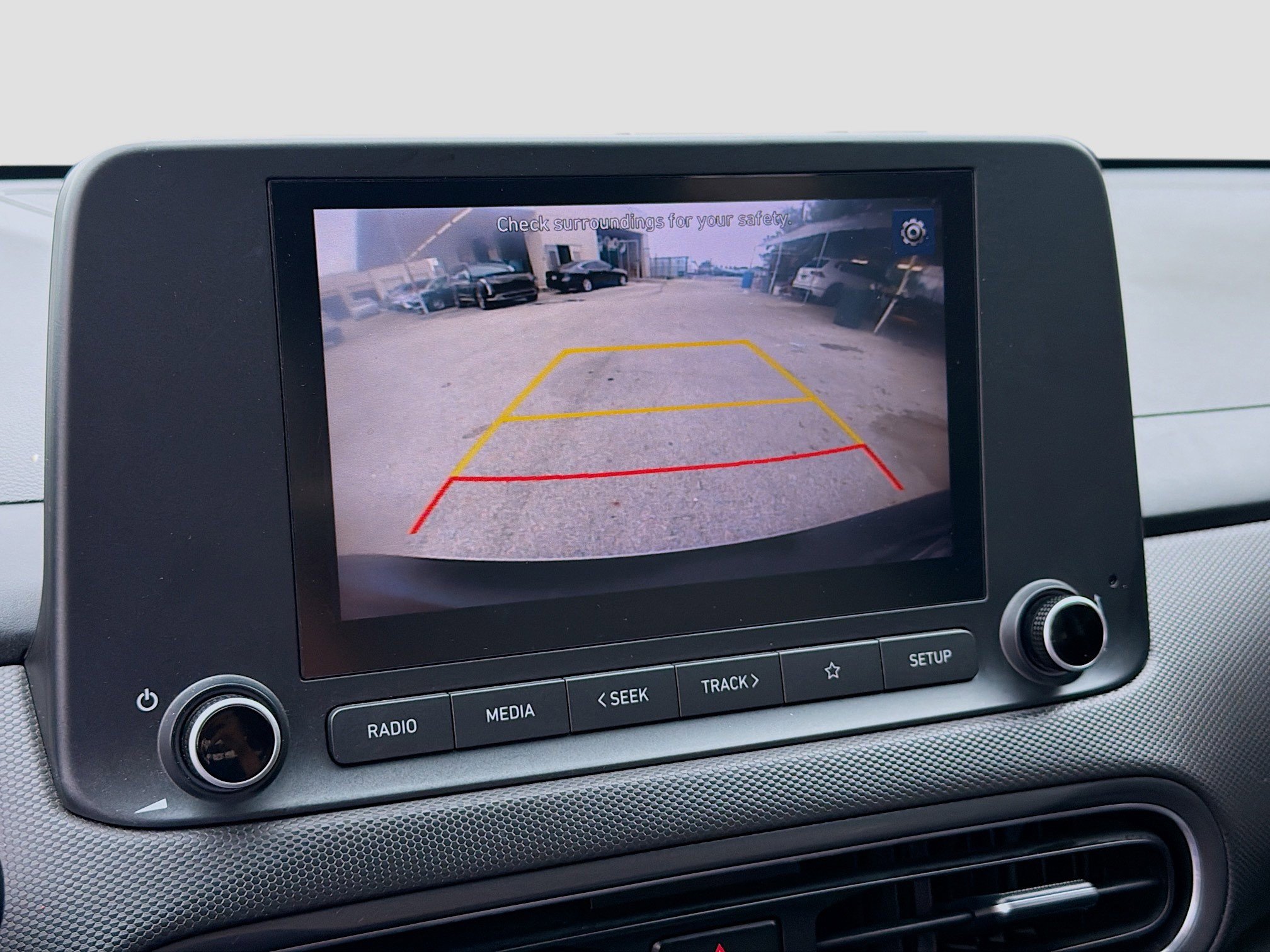 Used 2022 Hyundai Kona SE image 11