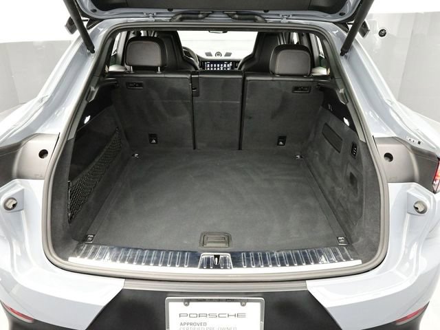 Certified 2022 Porsche Cayenne Turbo GT image 15