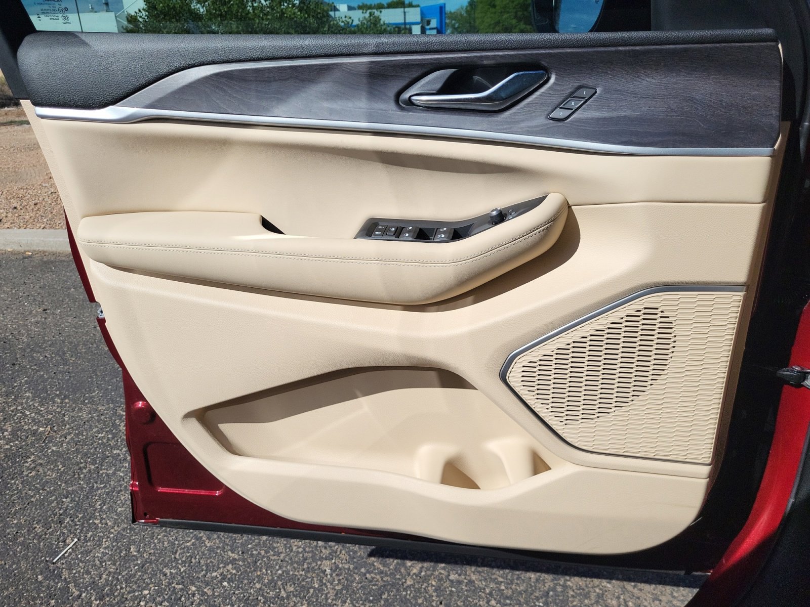 New 2025 Jeep Grand Cherokee L Limited w/ Black Appearance Package image 13