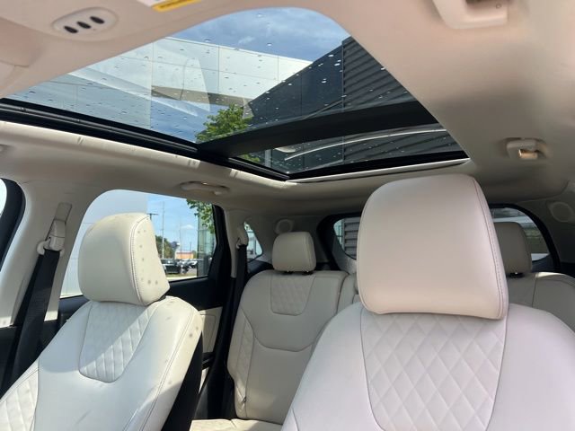Used 2024 Ford Edge Titanium AWD/4WD image 25