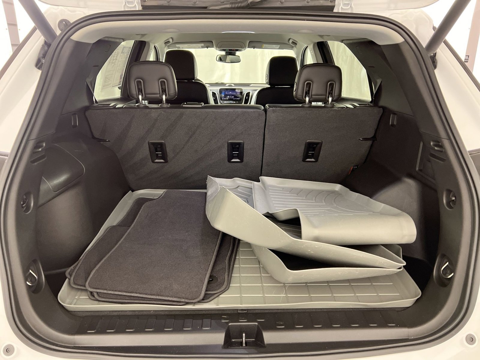 Used 2019 Chevrolet Equinox Premier image 25