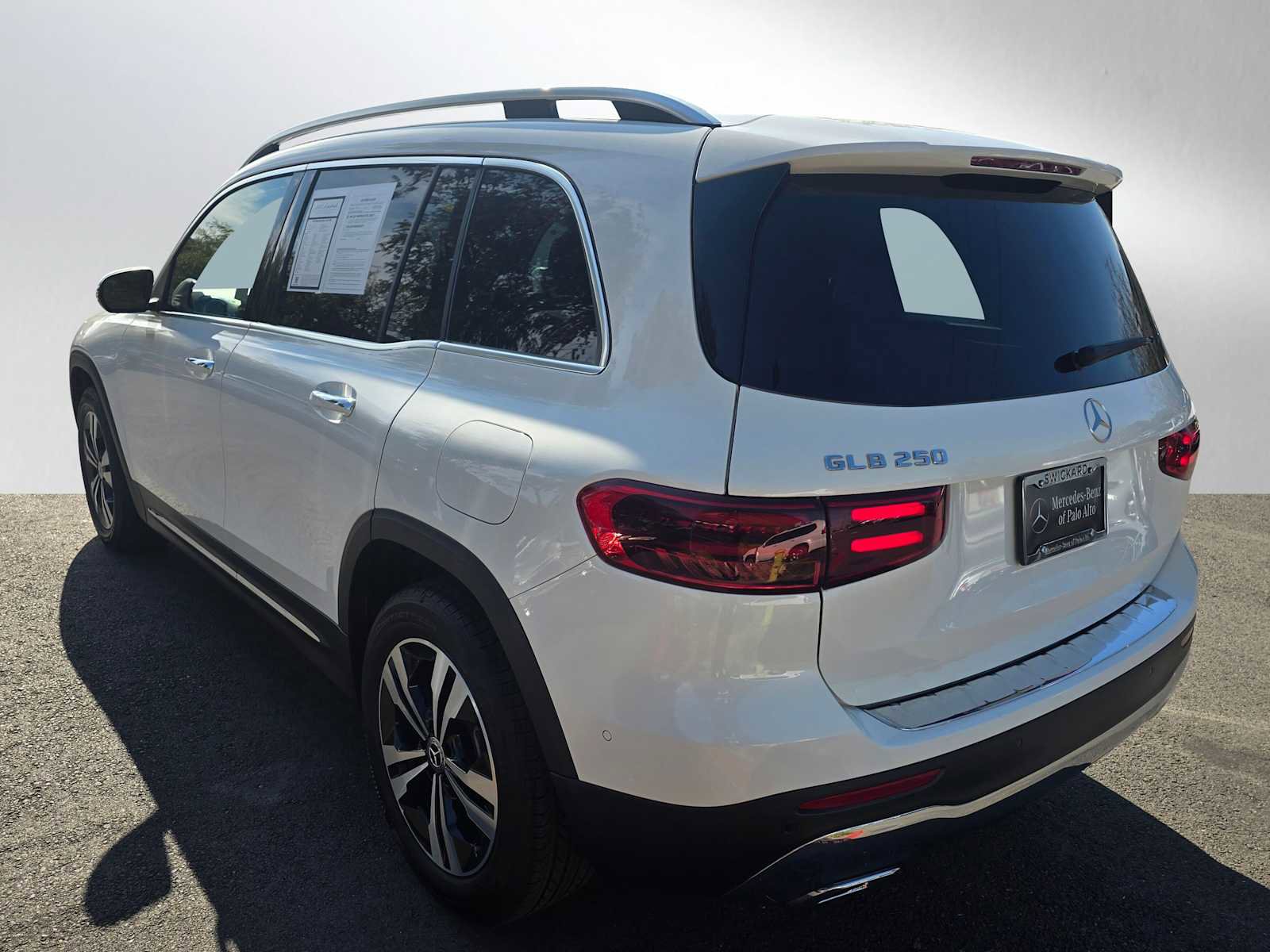 Used 2025 Mercedes-Benz GLB 250 GLB 250 image 5