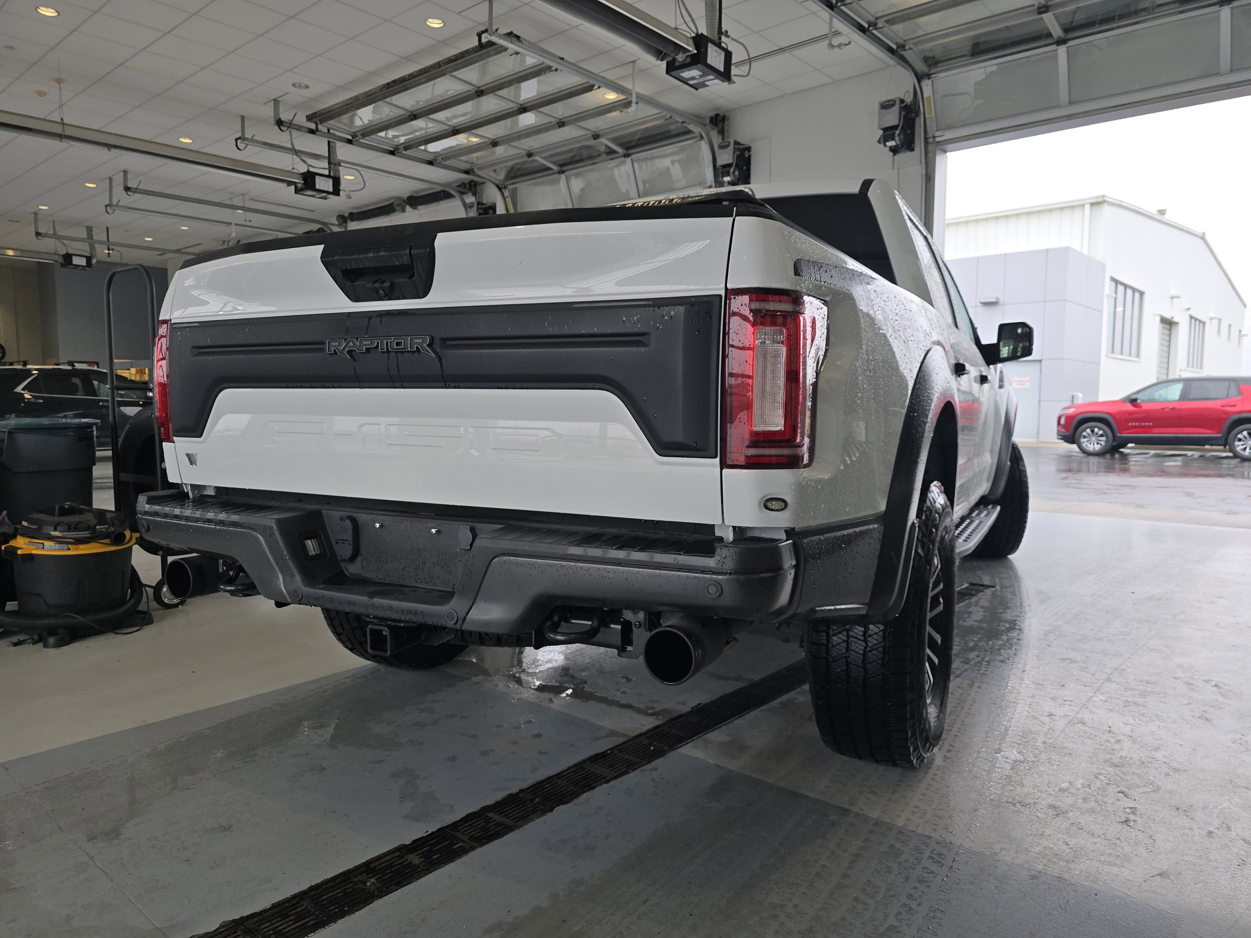 Used 2020 Ford F150 Raptor image 15