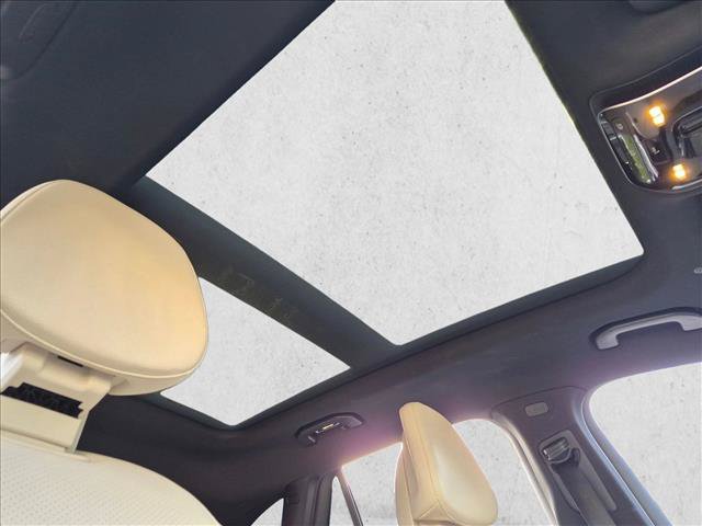 Certified 2023 Mercedes-Benz GLC 300 image 20