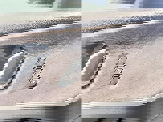 Used 2021 Jeep Grand Cherokee L Limited w/ MOPAR Finishing Package image 14