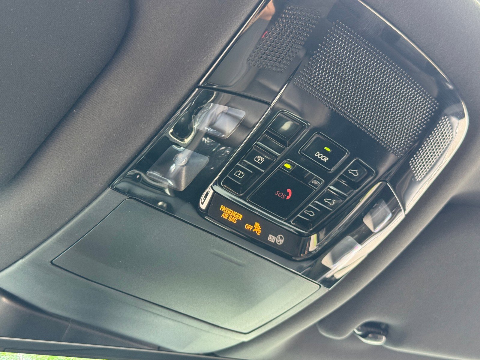 Used 2023 Lexus RX 350 w/ Luxury Package image 34