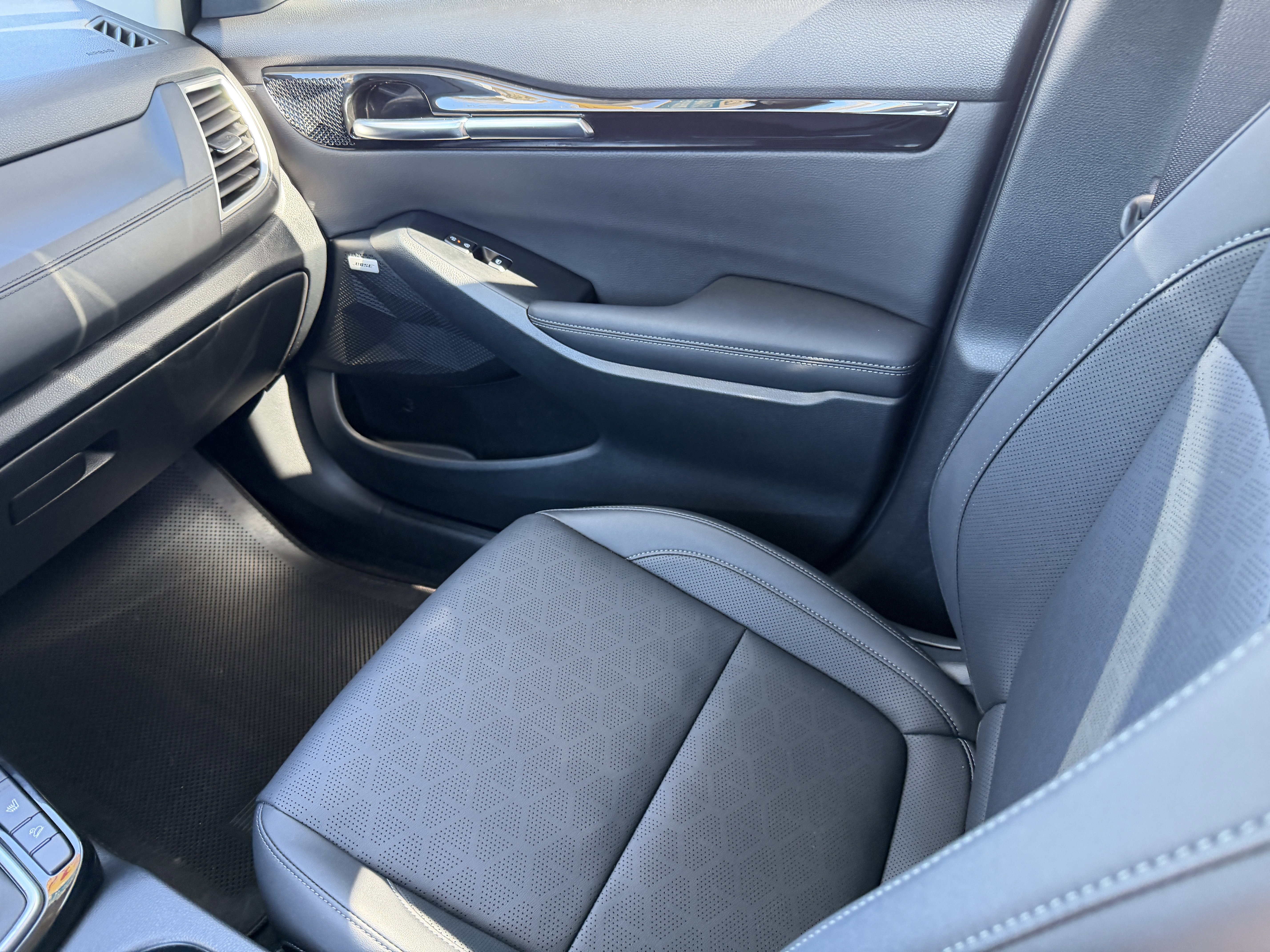 Certified 2024 Kia Seltos SX image 16