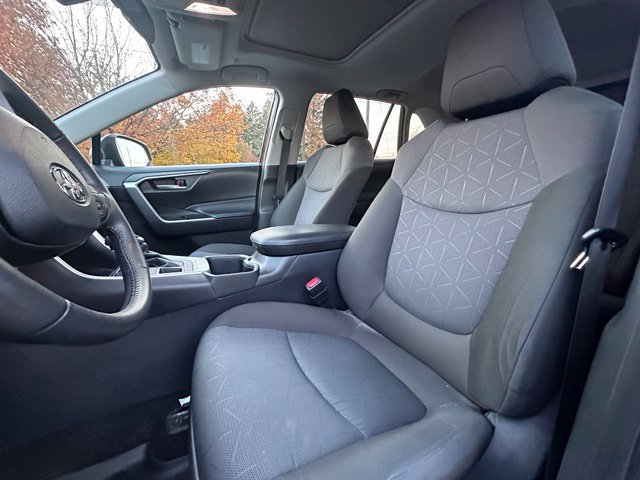 Used 2024 Toyota RAV4 XLE w/ Convenience Package AWD/4WD image 12