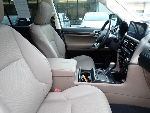 Used 2023 Lexus GX 460 Premium w/ Premium Plus Package image 3