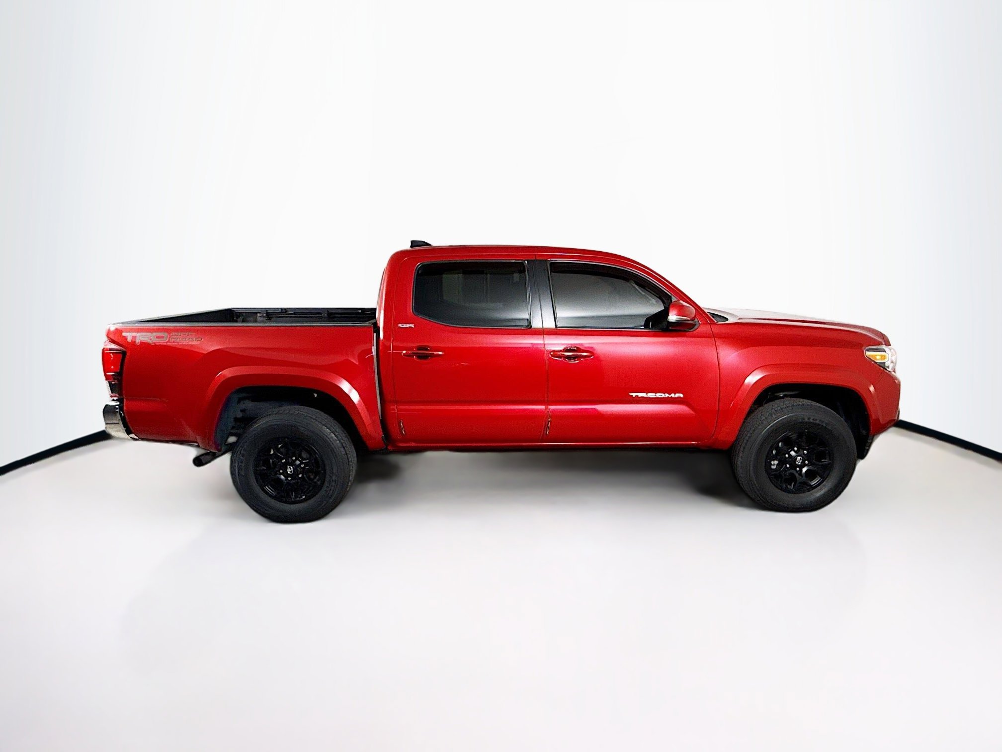 Used 2022 Toyota Tacoma SR5 image 2