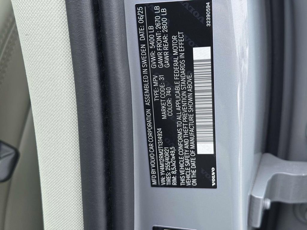 Certified 2026 Volvo XC60 B5 Ultra w/ Protection Package Premier image 16