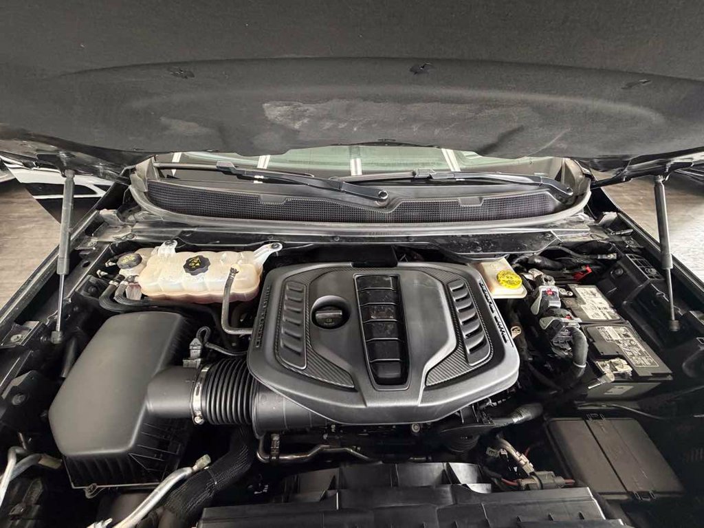 Used 2024 Jeep Wagoneer Series III AWD/4WD image 21