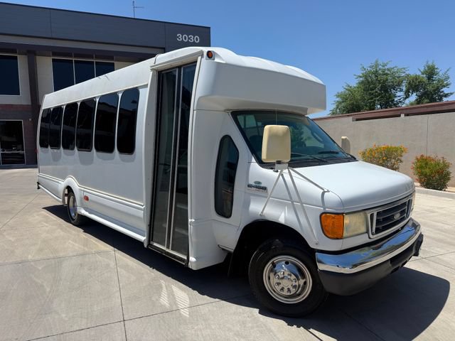 Used 2007 Ford E-450 and Econoline 450 RWD image 1