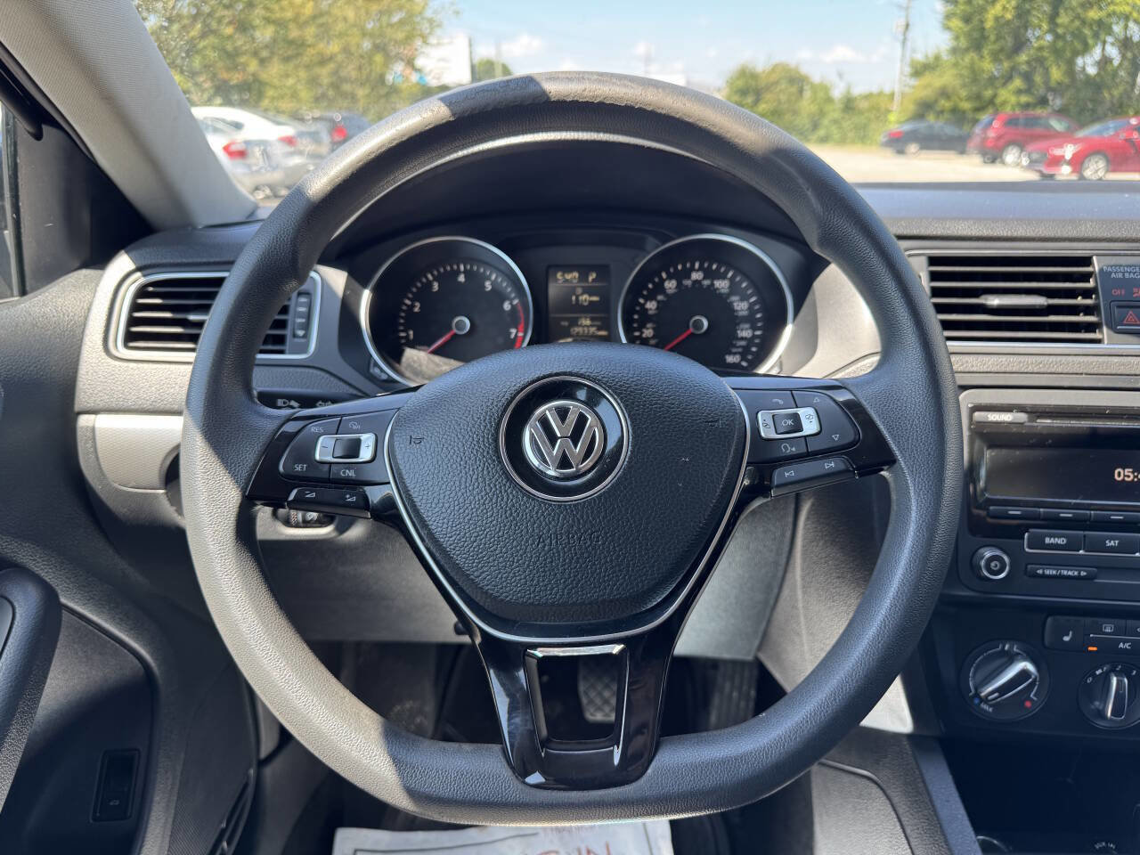 Used 2015 Volkswagen Jetta Sport FWD image 17