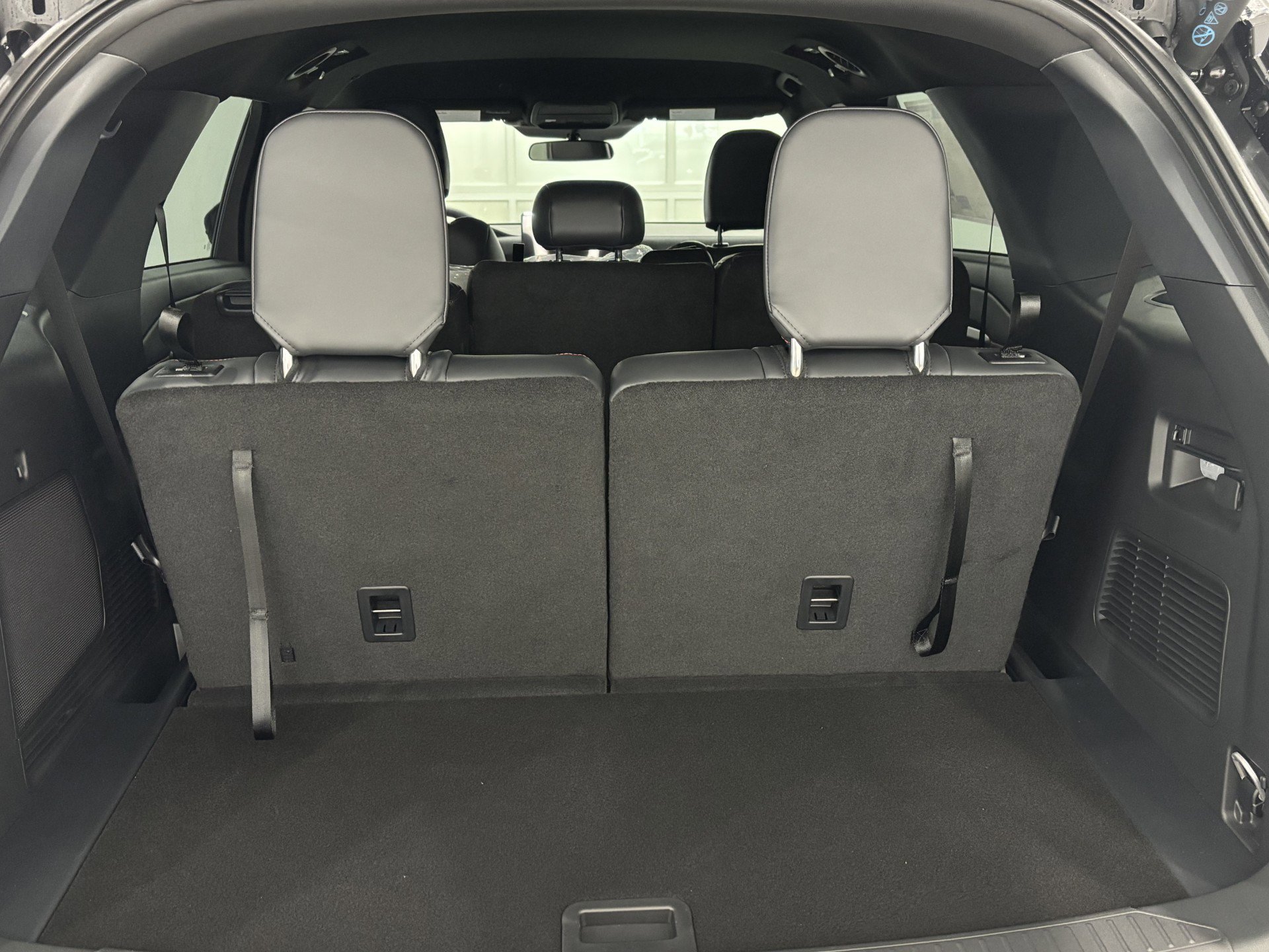 New 2026 Ford Explorer ST-Line image 16