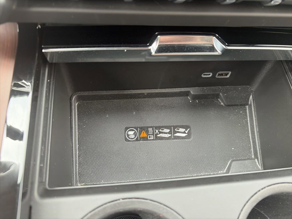 Used 2025 GMC Yukon Denali w/ LPO, Floor Liner Package image 19