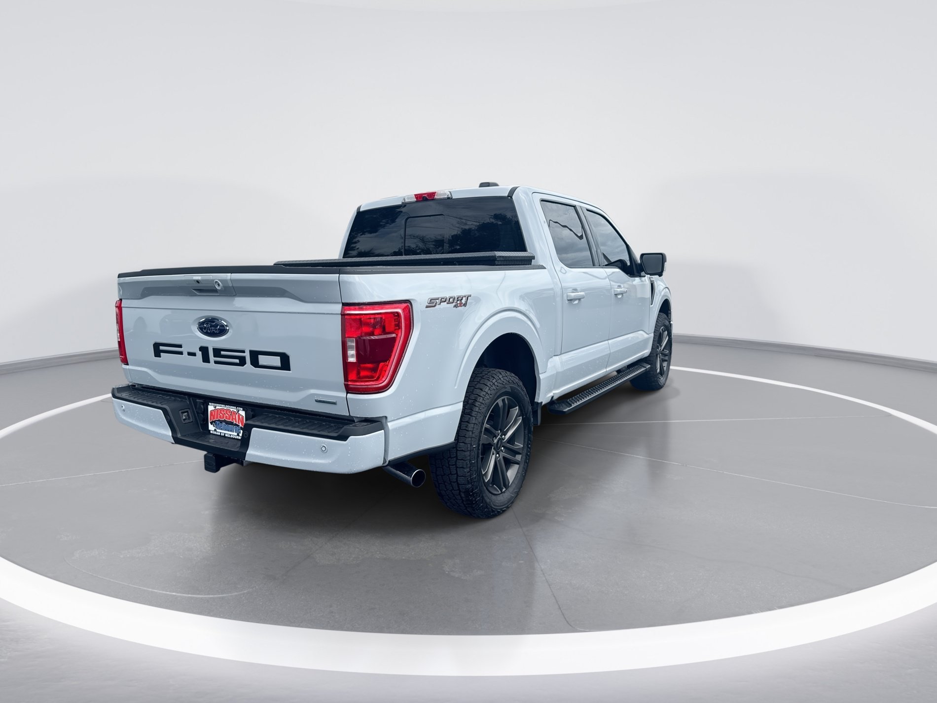 Used 2022 Ford F150 XLT w/ Equipment Group 302A High AWD/4WD image 4