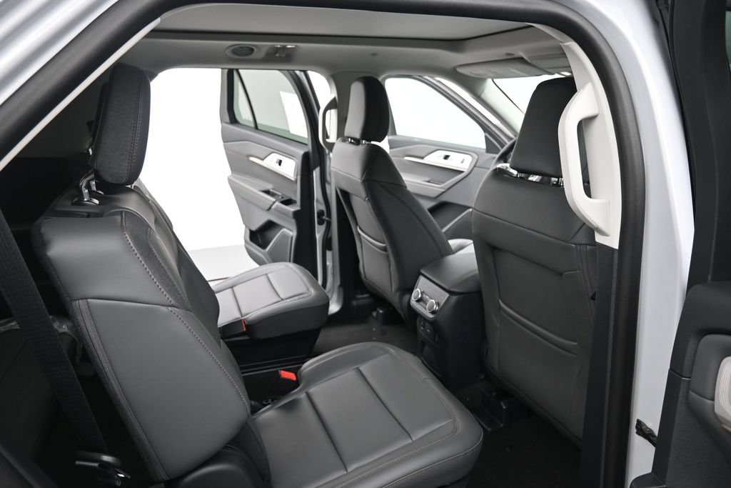 New 2026 Ford Explorer Active w/ Active Comfort Package AWD/4WD image 28