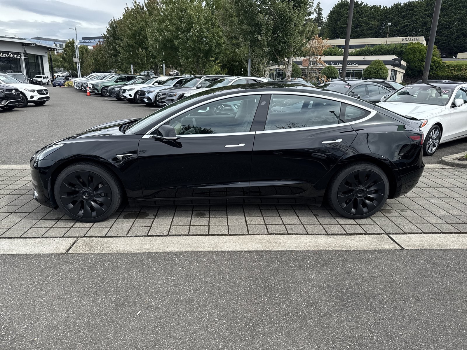 Used 2018 Tesla Model 3 Long Range RWD image 8